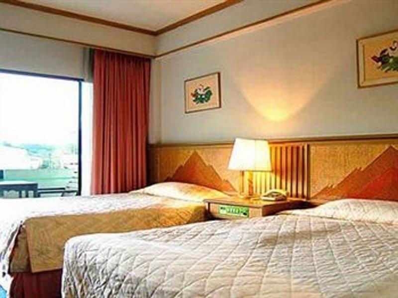 Rooks Holiday Hotel & Resort Mae Hong Son Exteriör bild